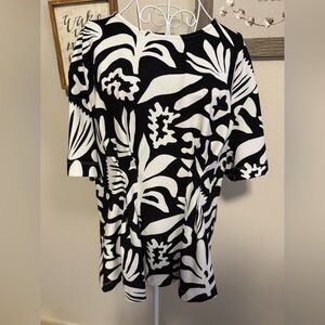 Black and White Floral Women's Top